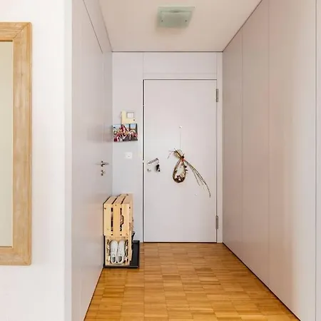 3,5 Pieces Avec Vue Et Pres Du Centre *